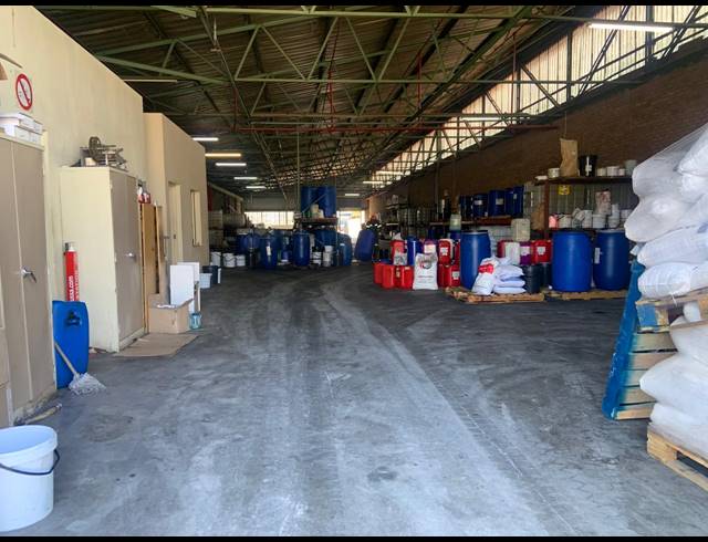 5,235M² WAREHOUSE FOR SALE IN ALBERTON NORTH